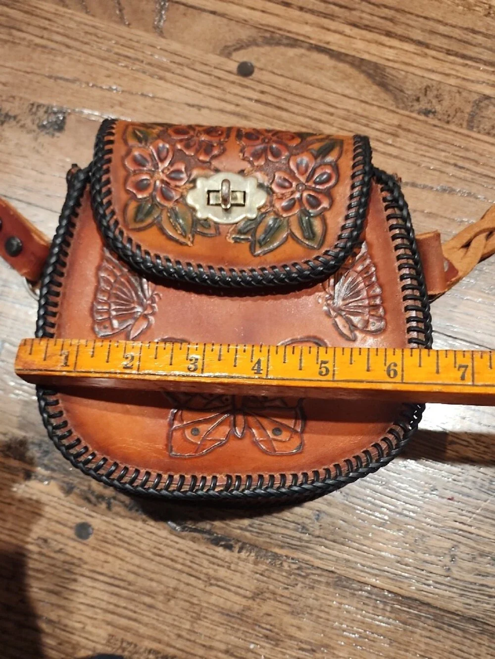 Vtg Hand-Tooled Brown Leather Butterfly Crossbody Bag